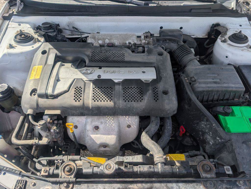 Used 2002 Hyundai Elantra GLS FWD image 15
