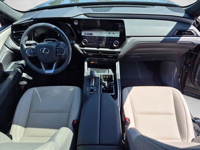 Used 2025 Lexus TX 350 AWD w/ Captains Chair Package image 18