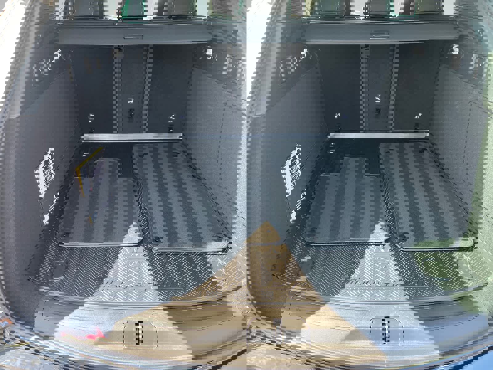 Used 2025 Maserati Grecale Modena image 7