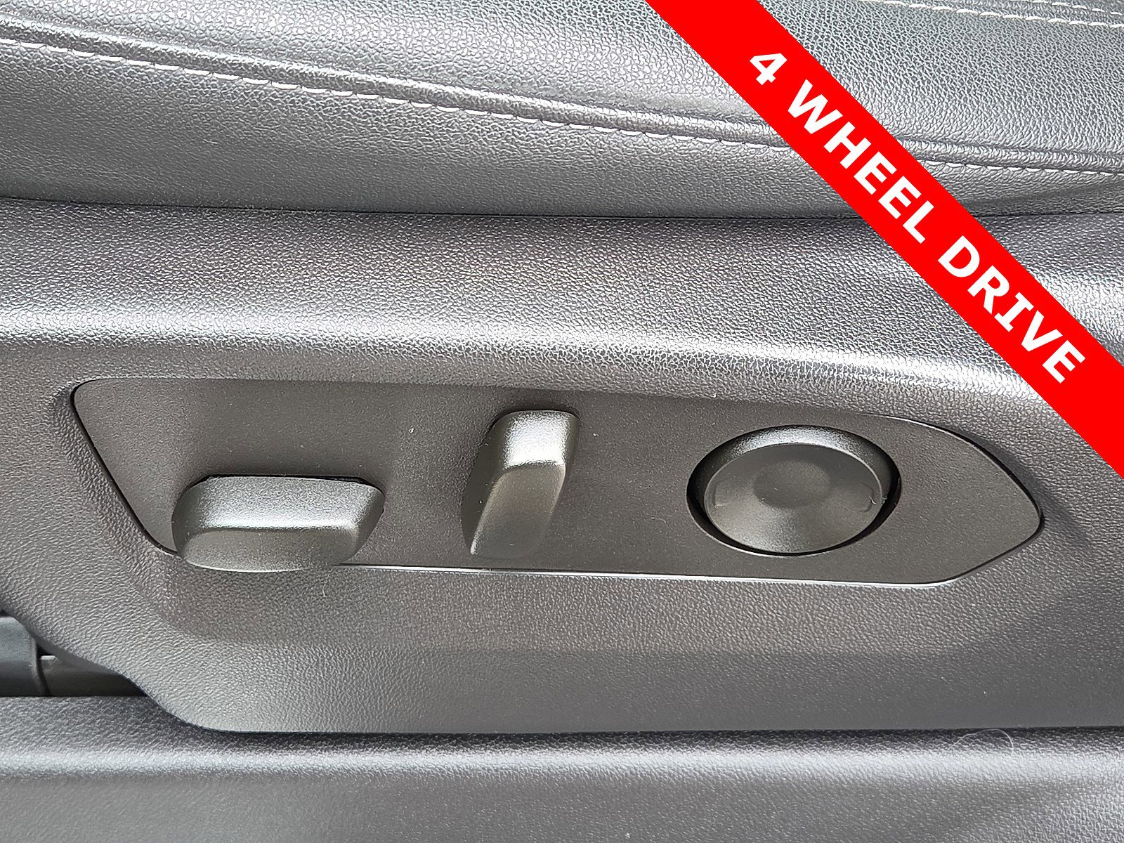 Used 2023 GMC Sierra 1500 SLT w/ SLT Convenience Package image 14