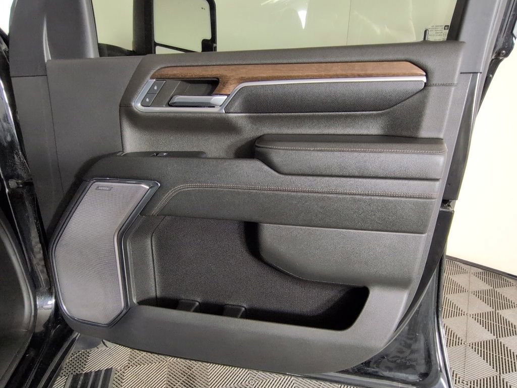 Used 2024 Chevrolet Silverado 3500 High Country w/ High Country Premium Package AWD/4WD image 34