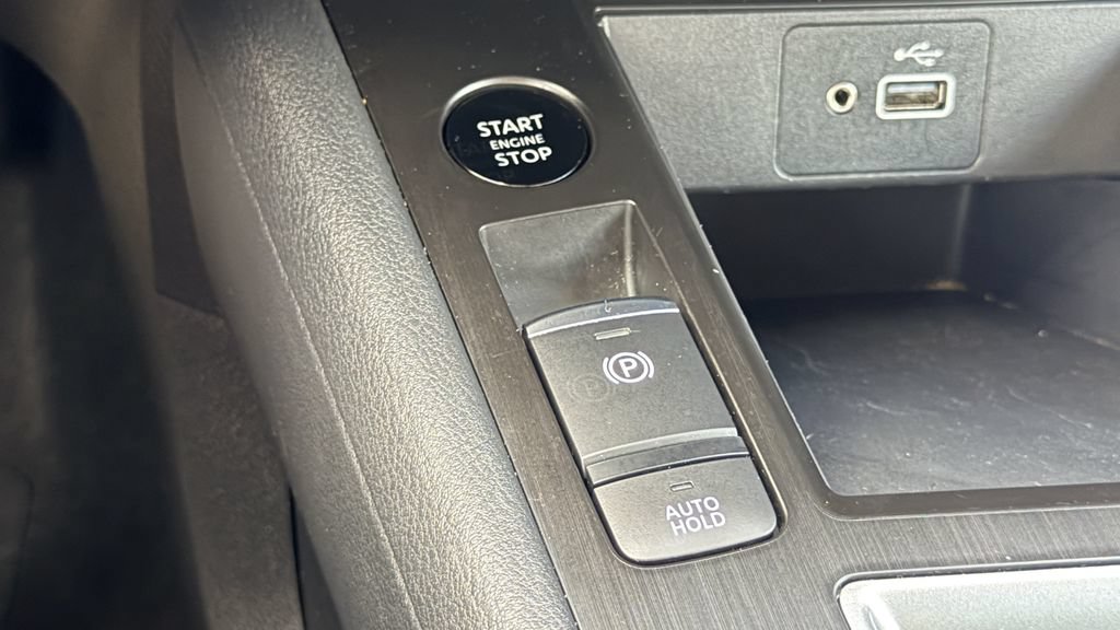 Used 2025 Nissan Kicks S FWD image 18