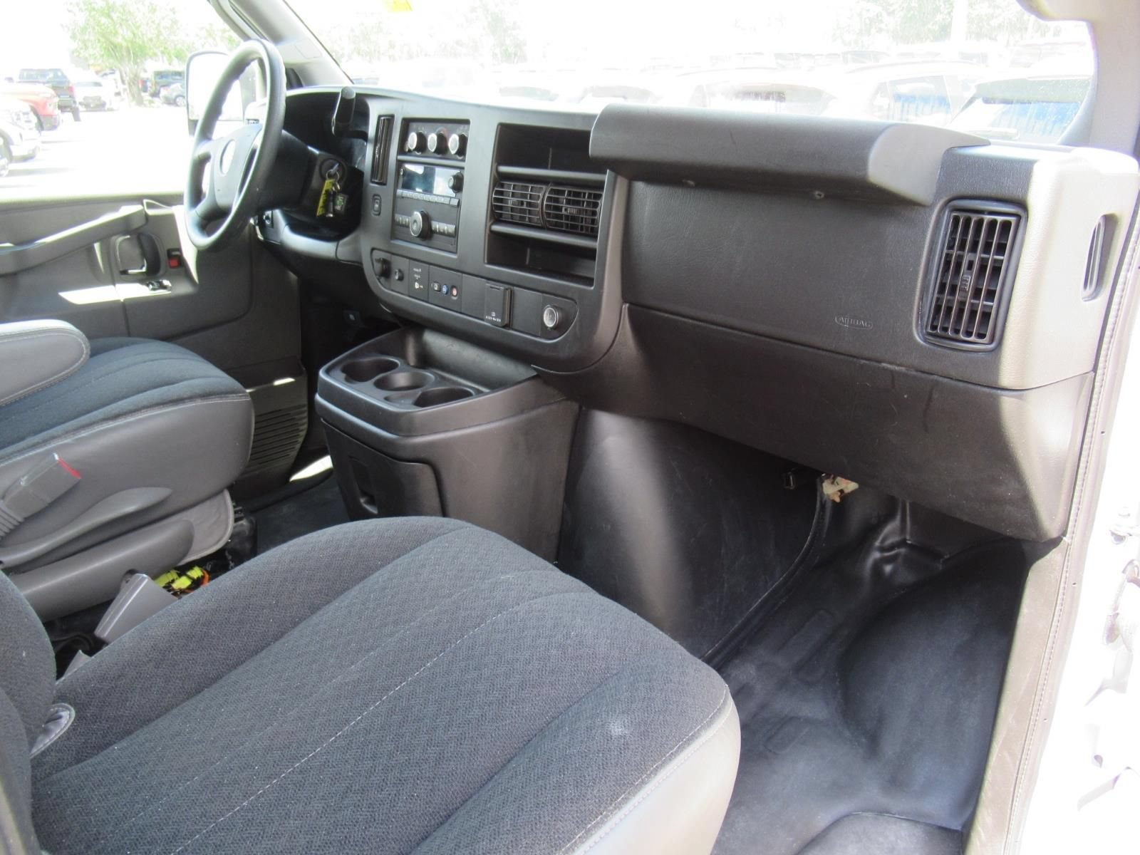 Used 2021 GMC Savana 2500 w/ Driver Convenience Package RWD image 11