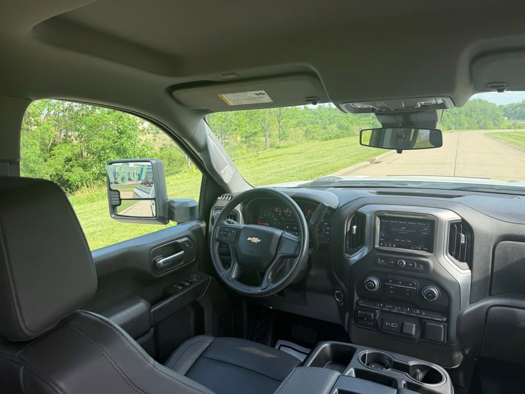 Used 2025 Chevrolet Silverado 2500 W/T w/ WT Convenience Package AWD/4WD image 18