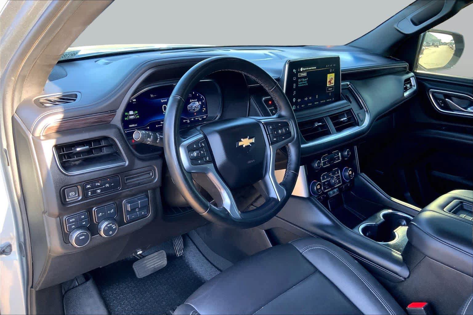 Used 2024 Chevrolet Tahoe LT w/ Luxury Package AWD/4WD image 18