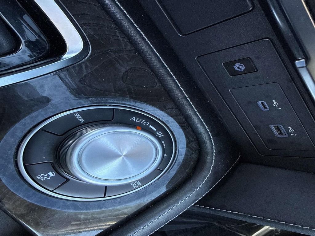 Used 2024 INFINITI QX80 Luxe image 26