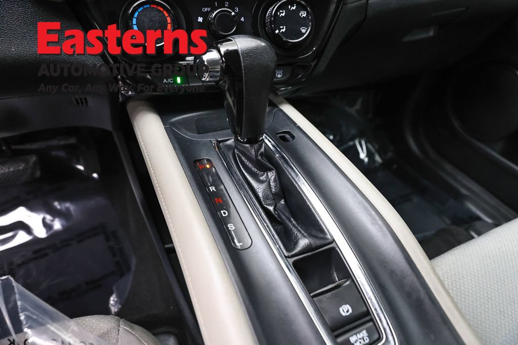 Used 2021 Honda HR-V LX image 12