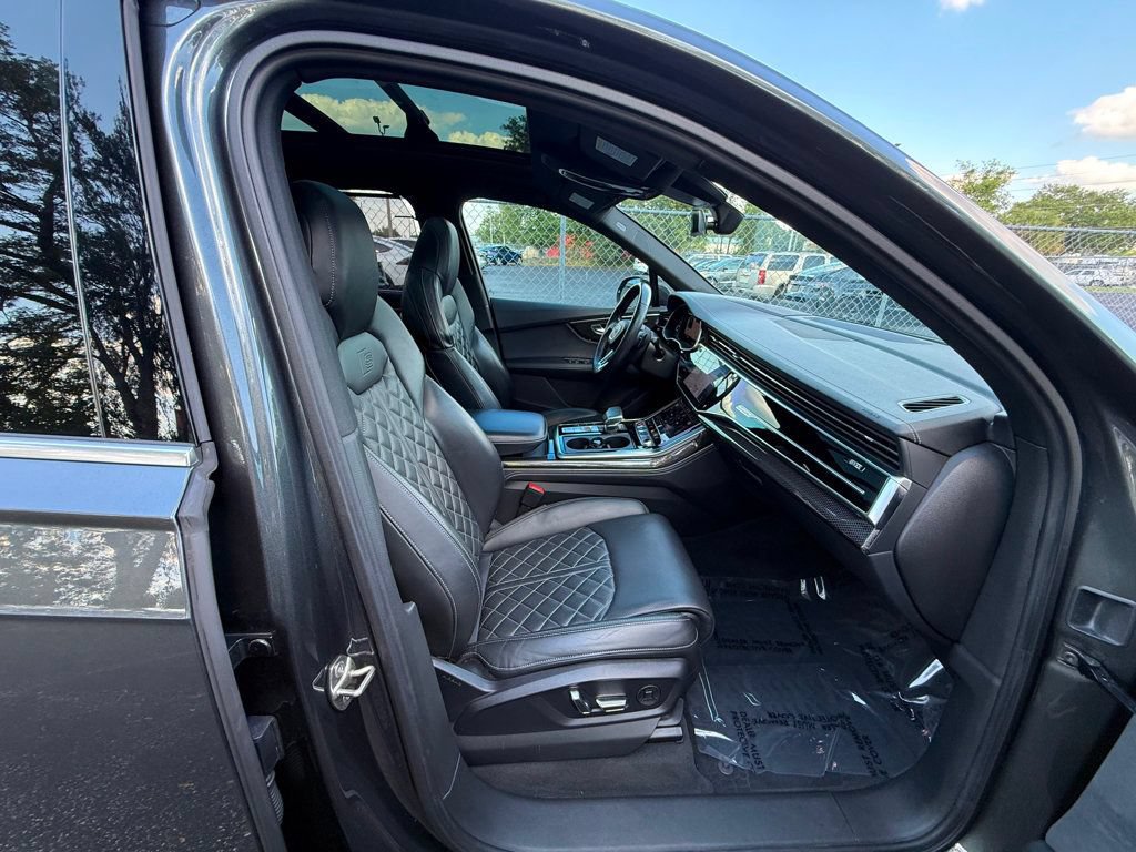 Used 2023 Audi SQ7 Prestige AWD/4WD image 45