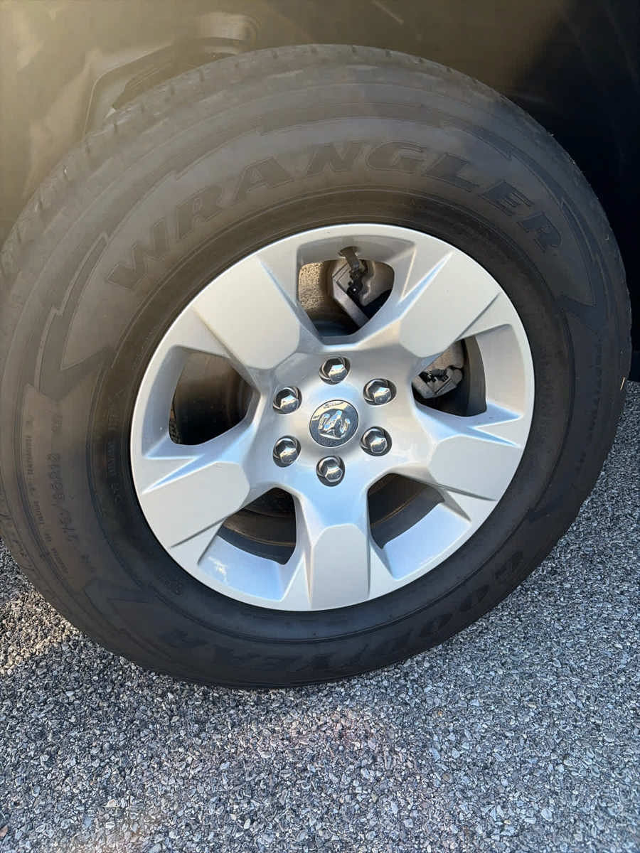 Used 2025 RAM 1500 Big Horn AWD/4WD image 18