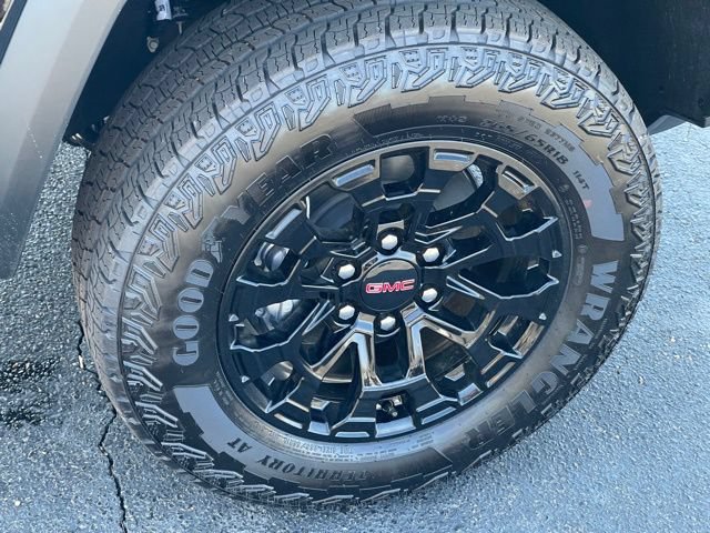 New 2026 GMC Canyon Elevation w/ Convenience Package RWD image 27