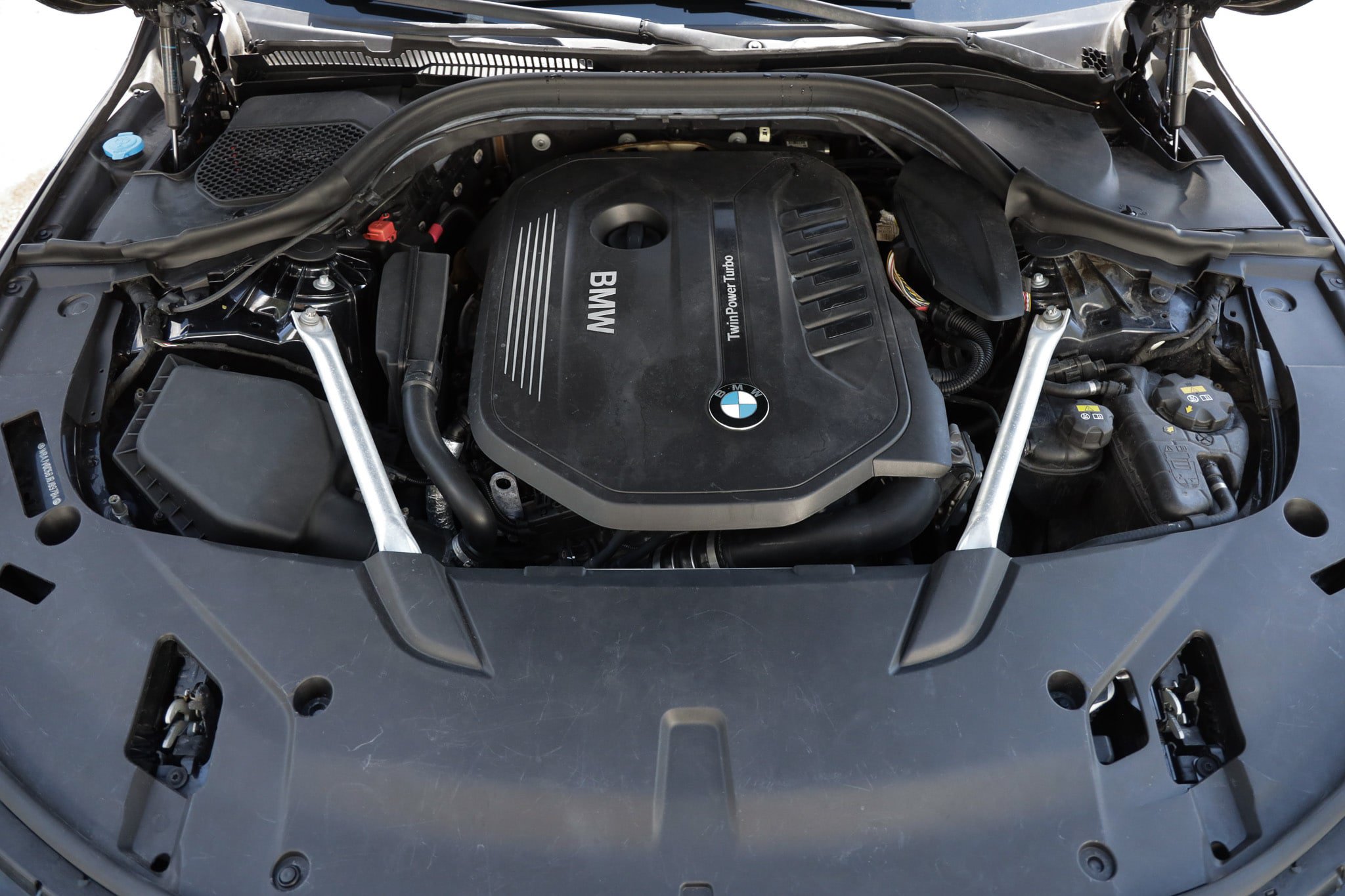 Used 2018 BMW 640i Gran Turismo xDrive w/ M Sport Package AWD/4WD image 24