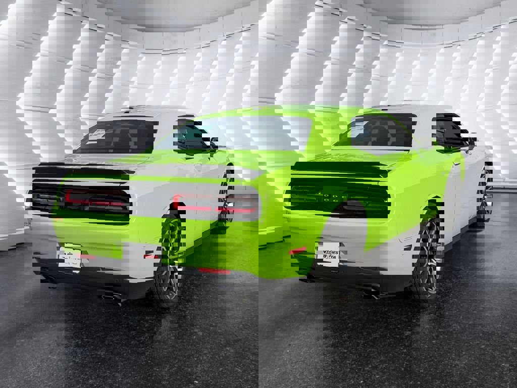 Used 2023 Dodge Challenger R/T image 4