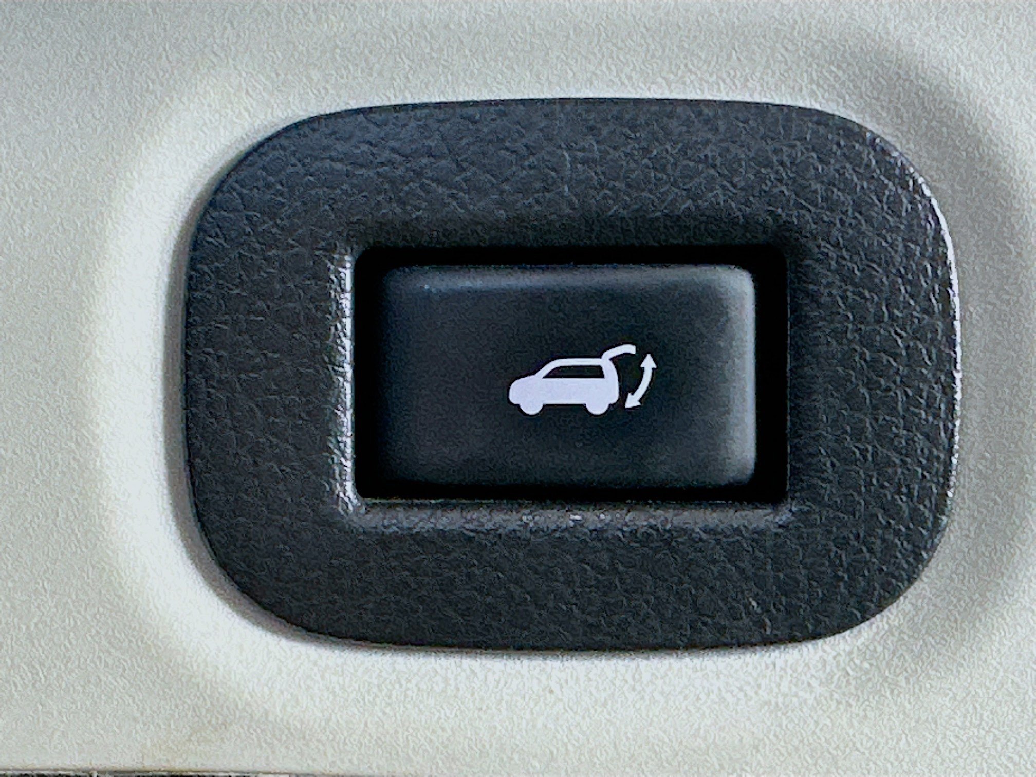Used 2018 Nissan Rogue SV FWD image 28