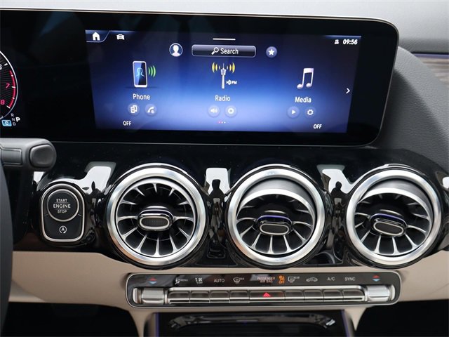 New 2025 Mercedes-Benz GLA 250 image 8