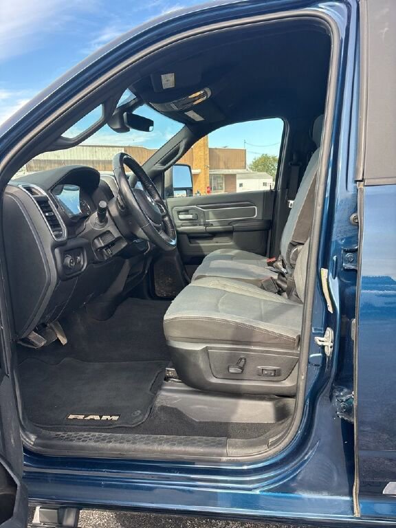 Used 2023 RAM 2500 Big Horn w/ Level 1 Equipment Group image 16