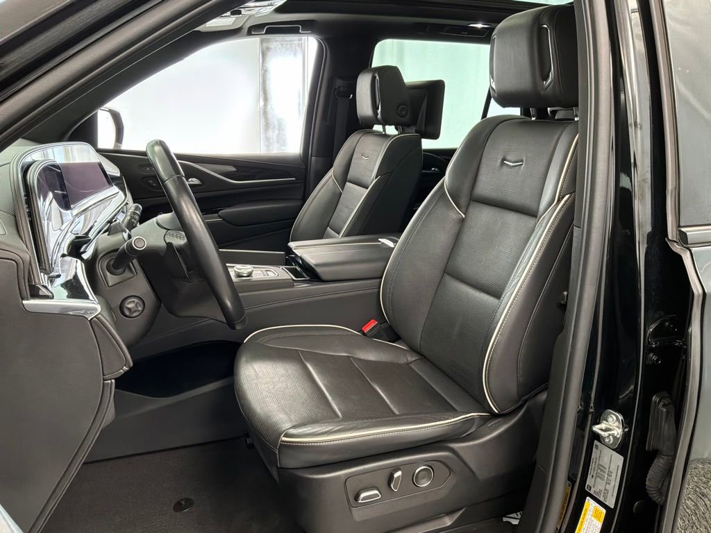 Used 2023 Cadillac Escalade Sport AWD/4WD image 23