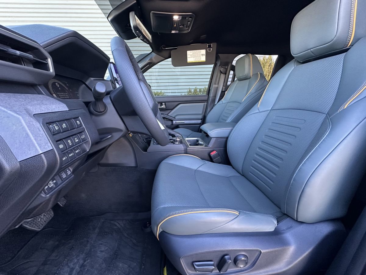 Used 2024 Toyota Tacoma Trailhunter 4x4 image 9