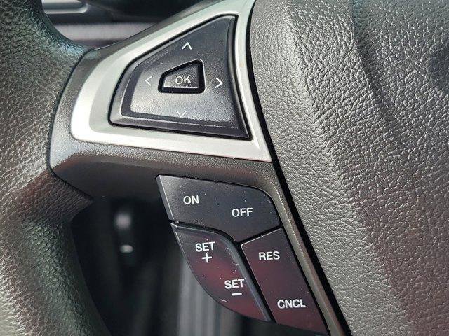 Used 2016 Ford Fusion SE FWD image 22
