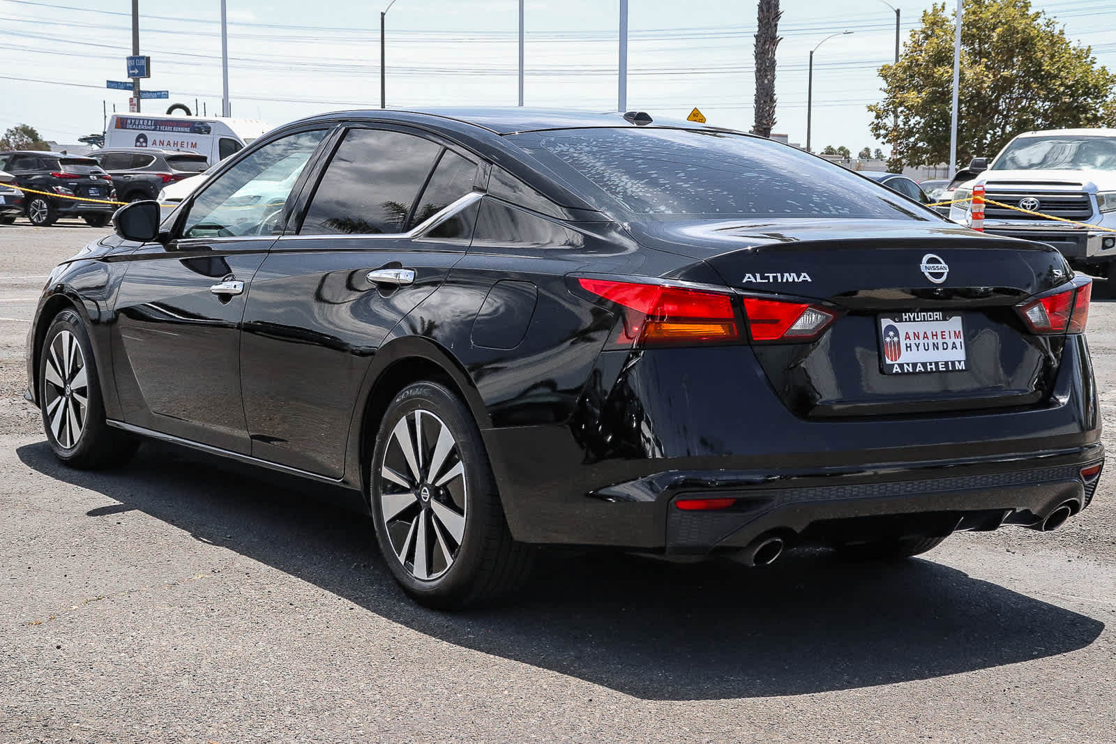 Used 2019 Nissan Altima 2.5 SL FWD image 9