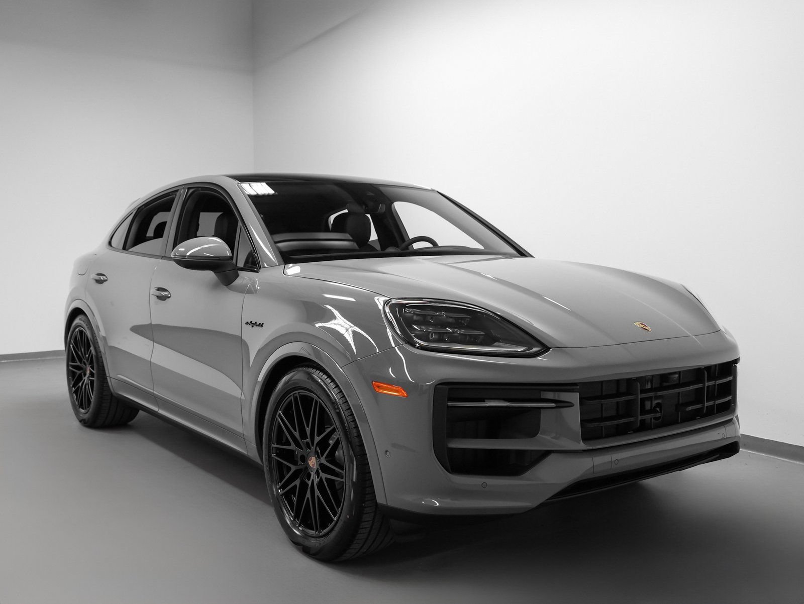 New 2026 Porsche Cayenne E-Hybrid Coupe AWD/4WD image 10