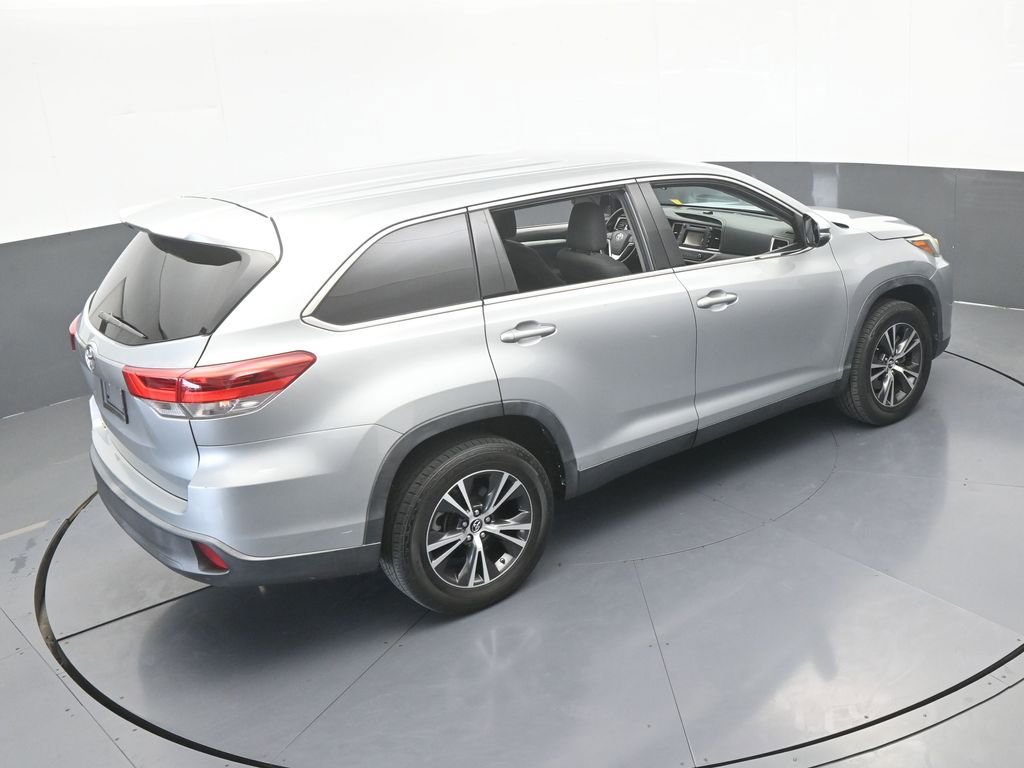 Used 2019 Toyota Highlander LE FWD image 49