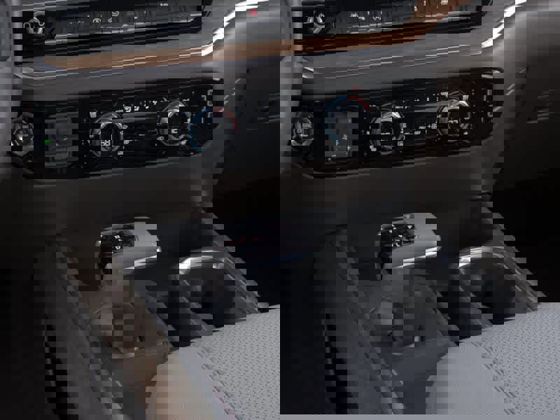 New 2026 GMC Sierra 1500 SLT RWD image 23