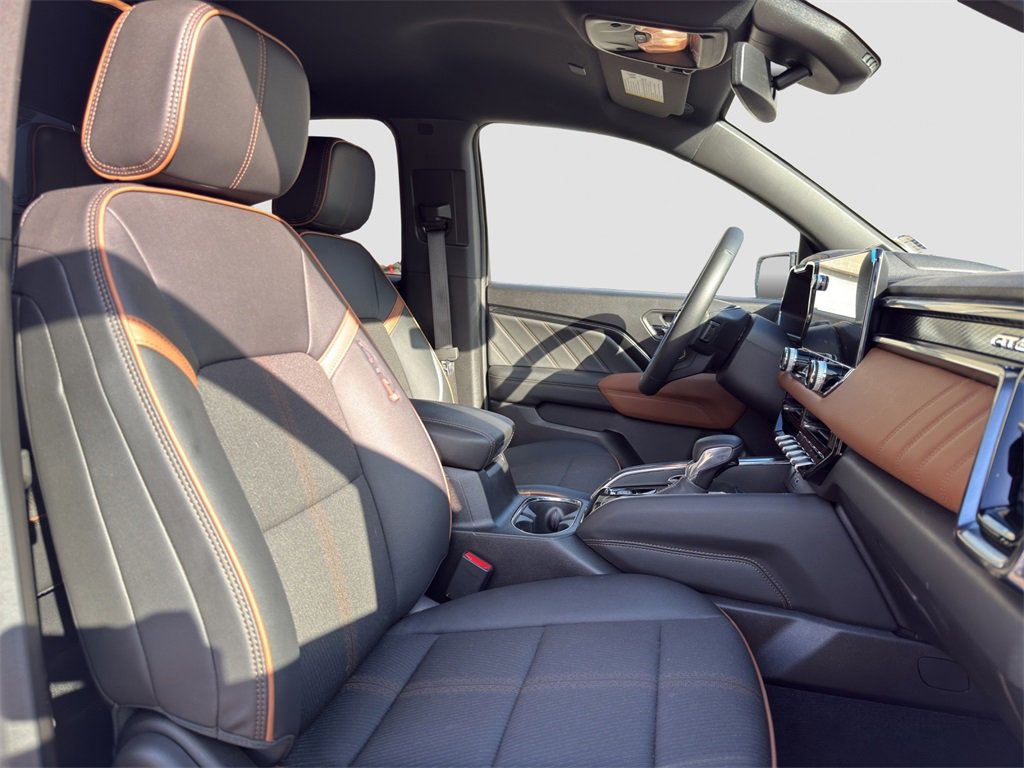 New 2025 GMC Canyon AT4 w/ Nightfall Edition image 21
