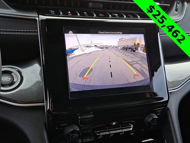 Certified 2023 Jeep Grand Cherokee Laredo image 18