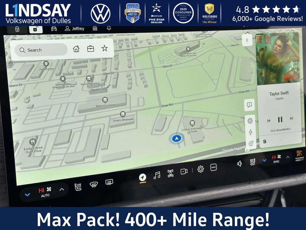 Used 2025 Rivian R1S Adventure image 18