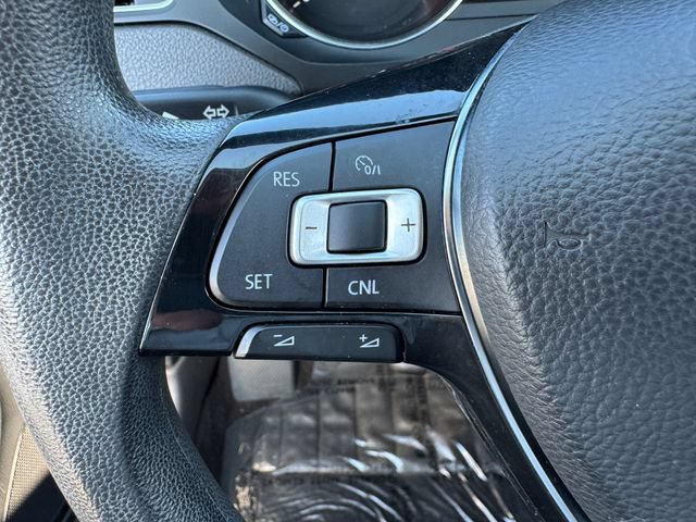 Used 2015 Volkswagen Jetta SE FWD image 21