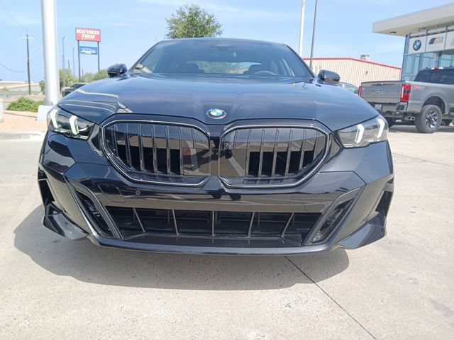 New 2027 BMW 530i xDrive w/ Executive Package AWD/4WD image 2