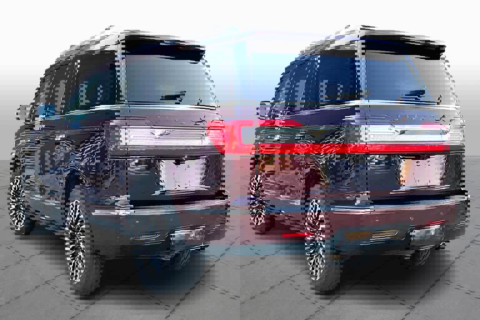 Used 2019 Lincoln Navigator L Black Label w/ Cargo Package image 10