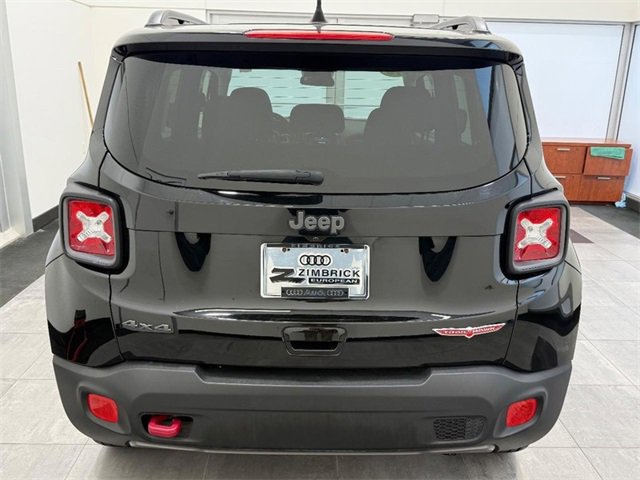 Used 2018 Jeep Renegade Trailhawk w/ Cold Weather Group II image 3