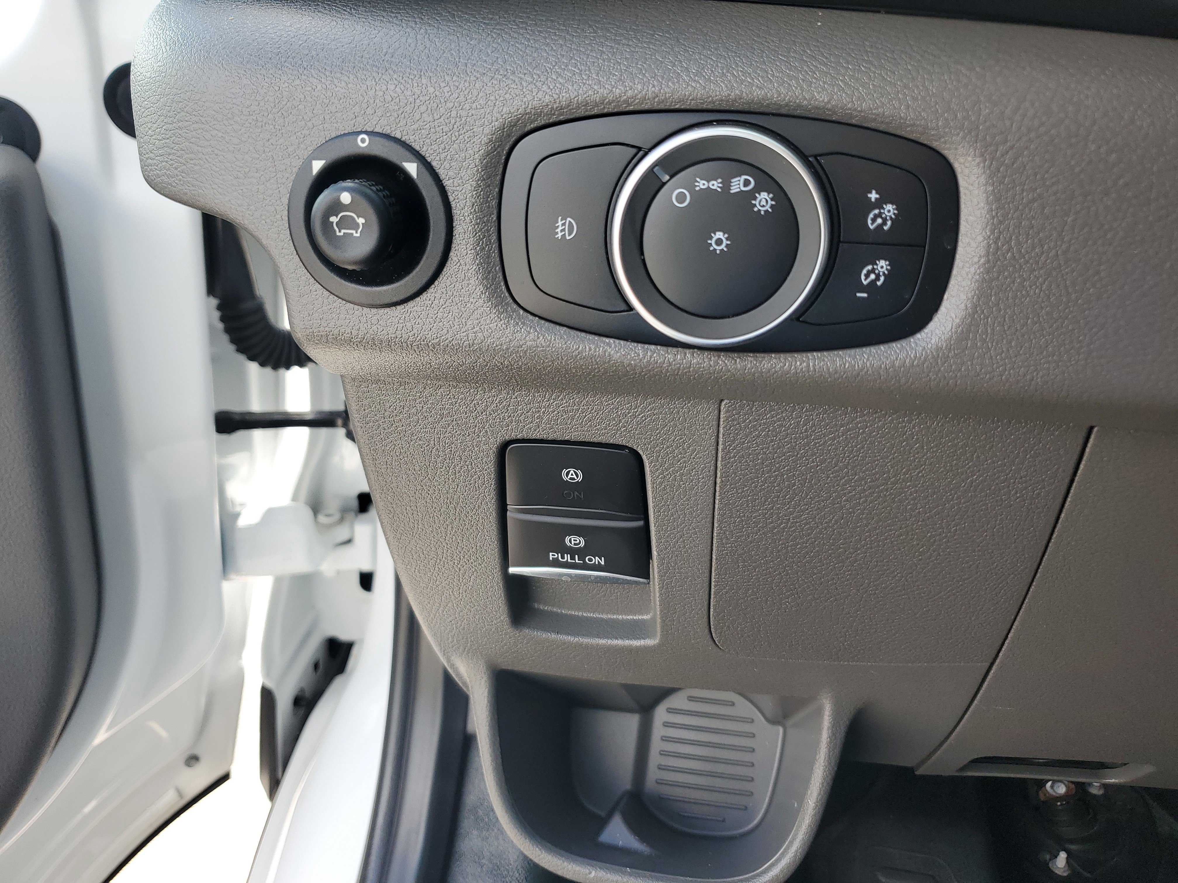 Used 2024 Ford Transit 250 Low Roof w/ Exterior Upgrade Package image 25