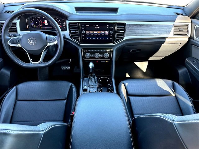 Used 2022 Volkswagen Atlas Cross Sport SE image 29