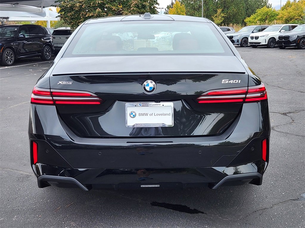 New 2026 BMW 540i xDrive w/ M Sport Package image 4