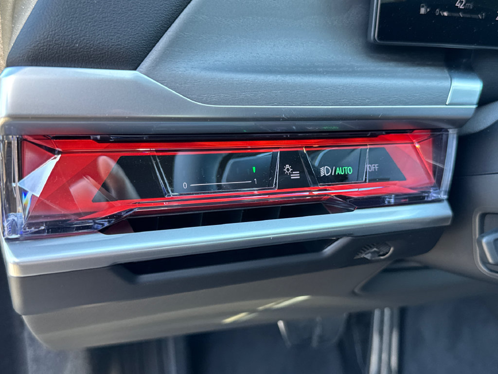 New 2026 BMW 740i RWD image 26