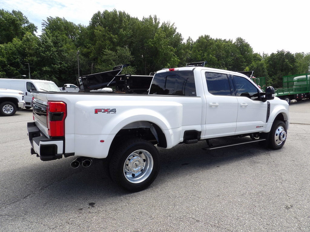 Used 2026 Ford F450 Platinum AWD/4WD image 8