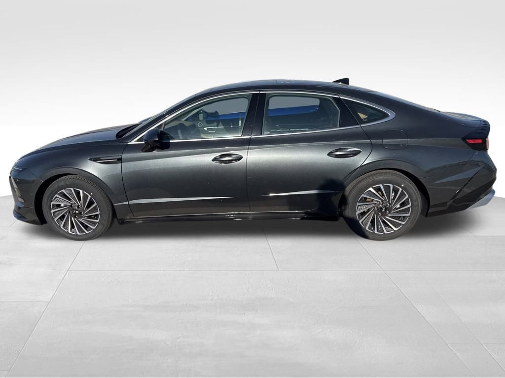 New 2026 Hyundai Sonata Limited image 8