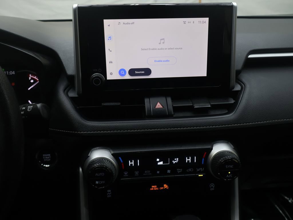 Used 2025 Toyota RAV4 XLE image 20