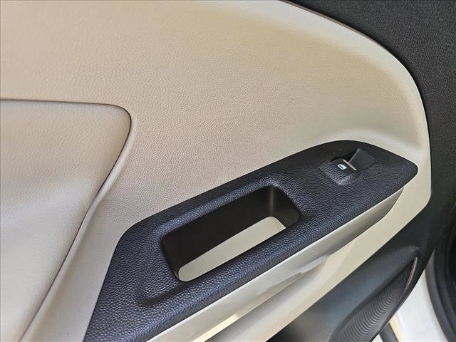 Used 2020 Ford EcoSport Titanium image 11