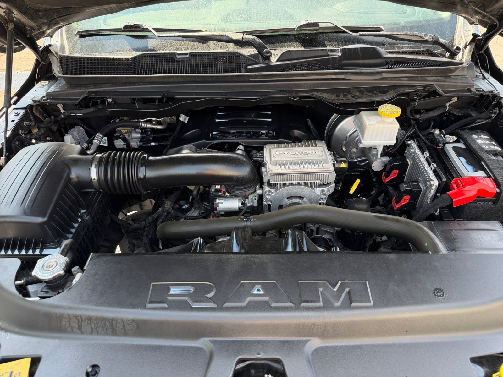 Used 2022 RAM 1500 Laramie AWD/4WD image 38