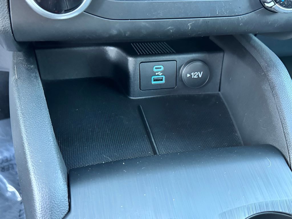 Used 2023 Ford Escape AWD image 27