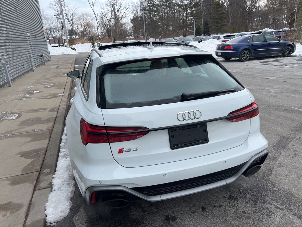 Certified 2025 Audi RS 6 performance image 36