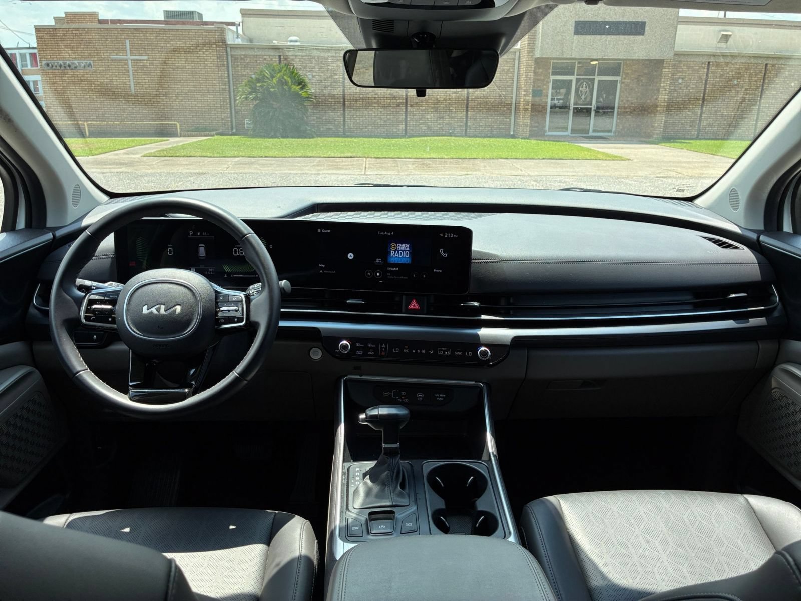 Used 2026 Kia Carnival FWD image 30