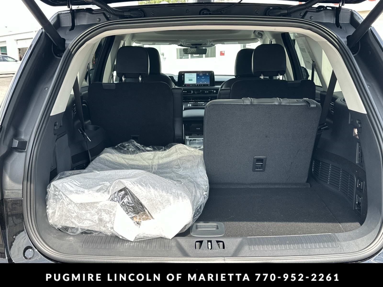 New 2026 Lincoln Aviator Reserve w/ Jet Appearance Package RWD image 18