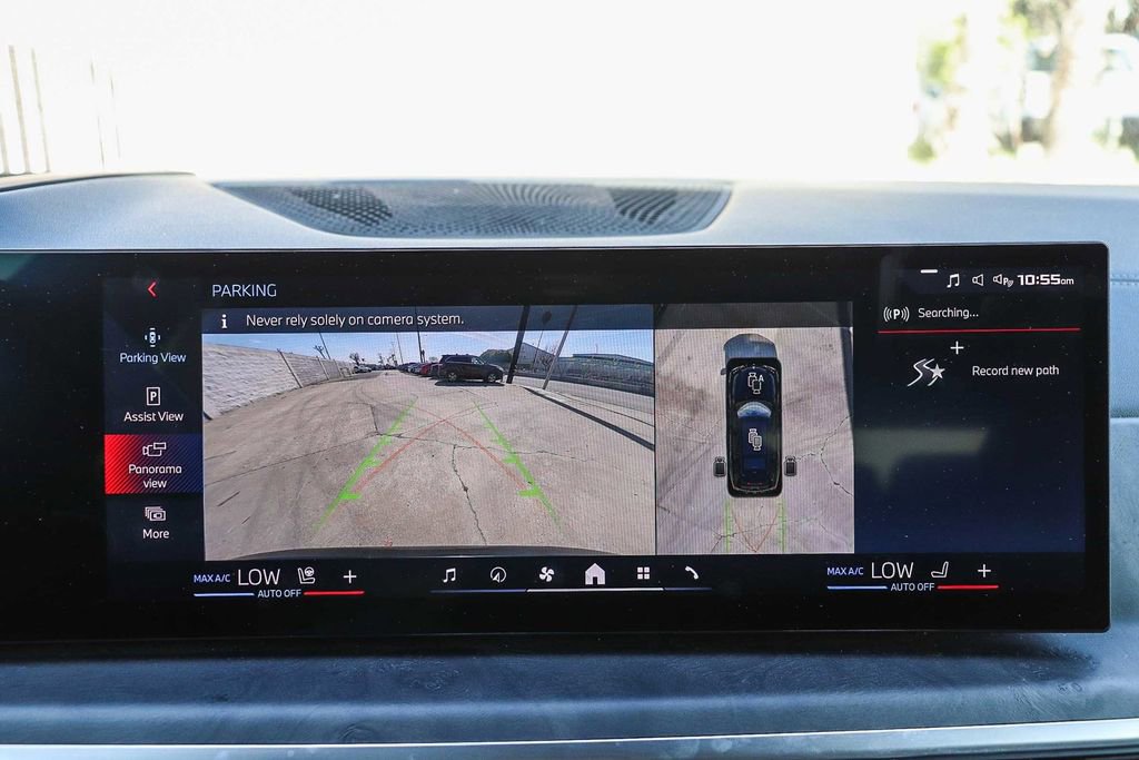 Used 2024 BMW X7 M60i image 26