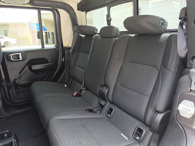 Certified 2020 Jeep Gladiator Sport w/ Quick Order Package 24S AWD/4WD image 17