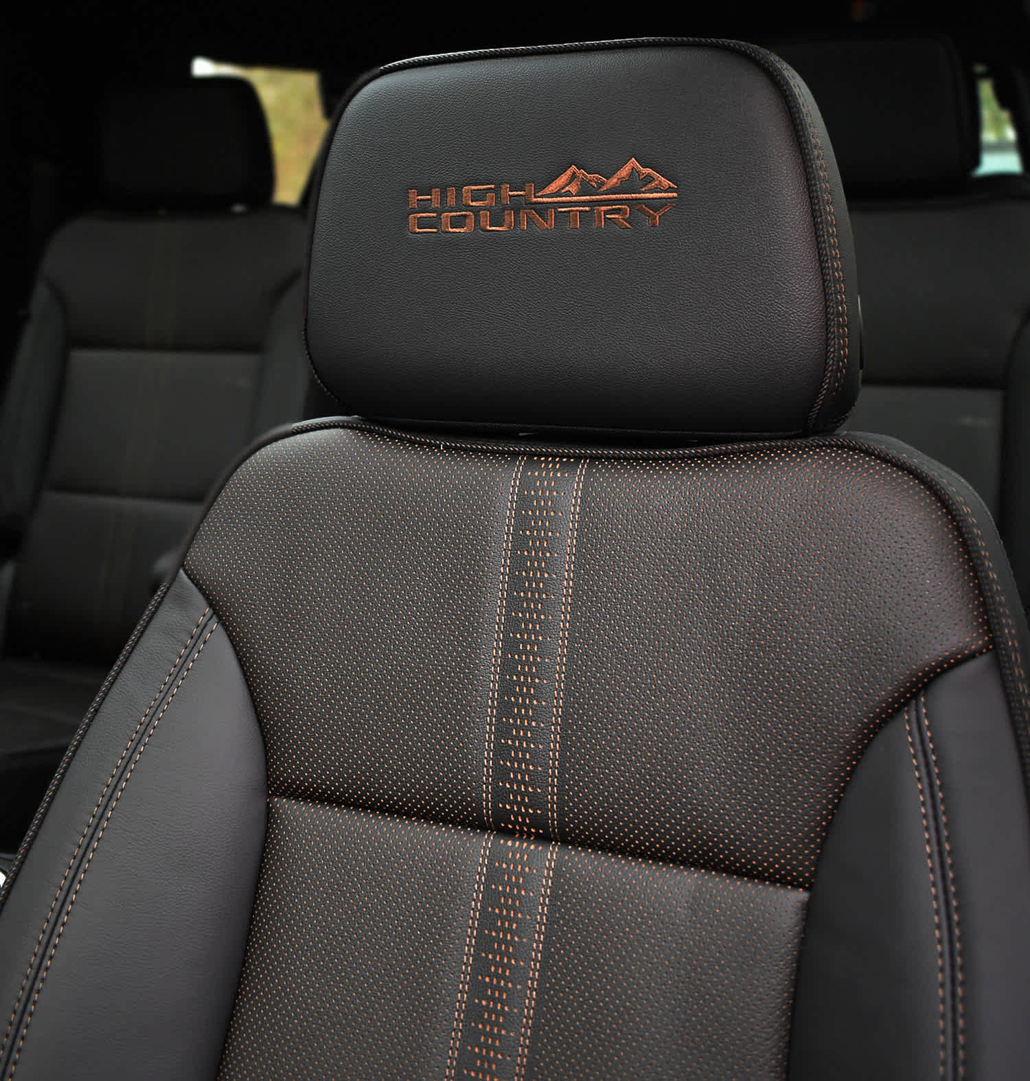 New 2026 Chevrolet Suburban High Country image 10