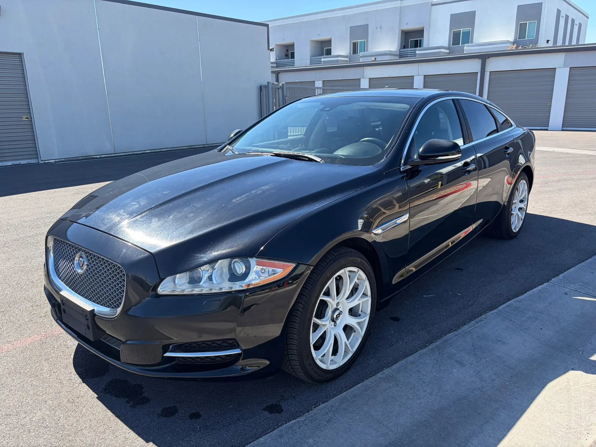 Used 2015 Jaguar XJ AWD image 2